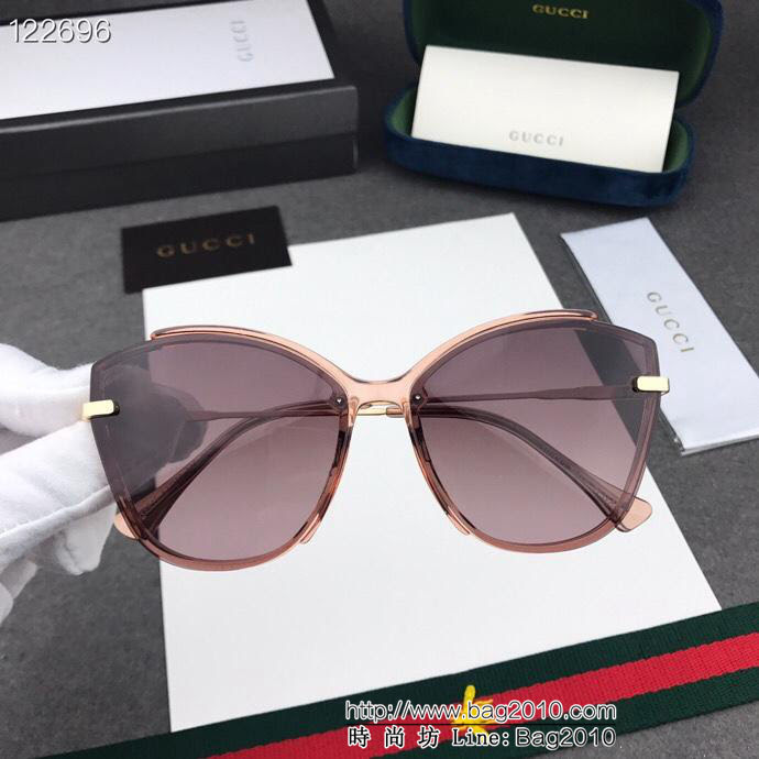 GUCCI古馳 GG8810 進口板材 完美品質 超級時尚 女款太陽鏡  lly1205
